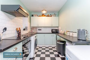 Kitchen- click for photo gallery